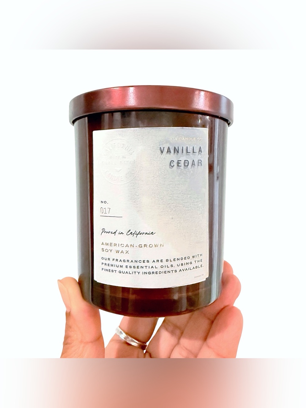 Leoben Company Vanilla Cedar Luxury Scented Candle - Brown